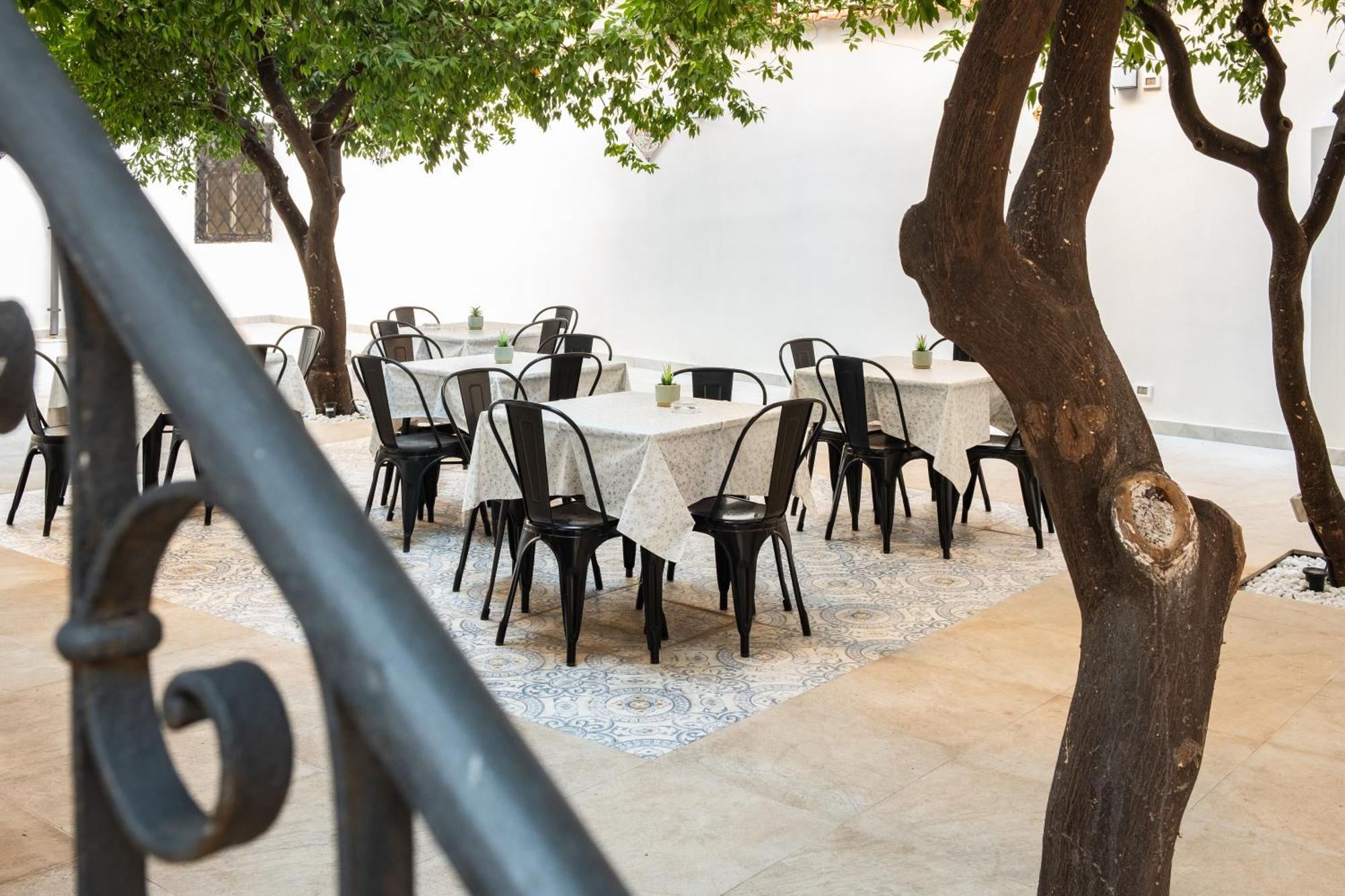 Couette-café Garden House: And For Holidays Palerme