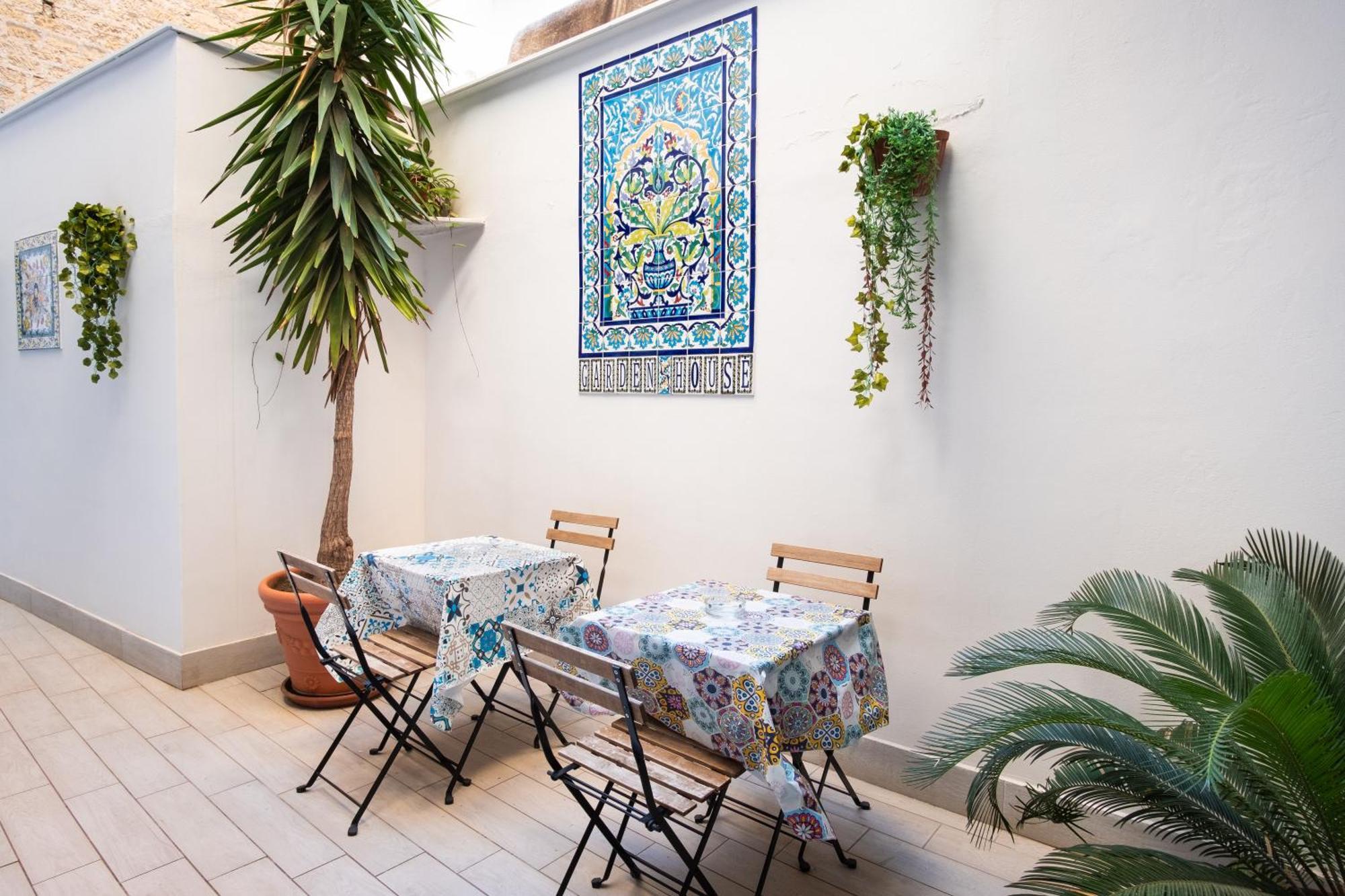 Garden House: And For Holidays