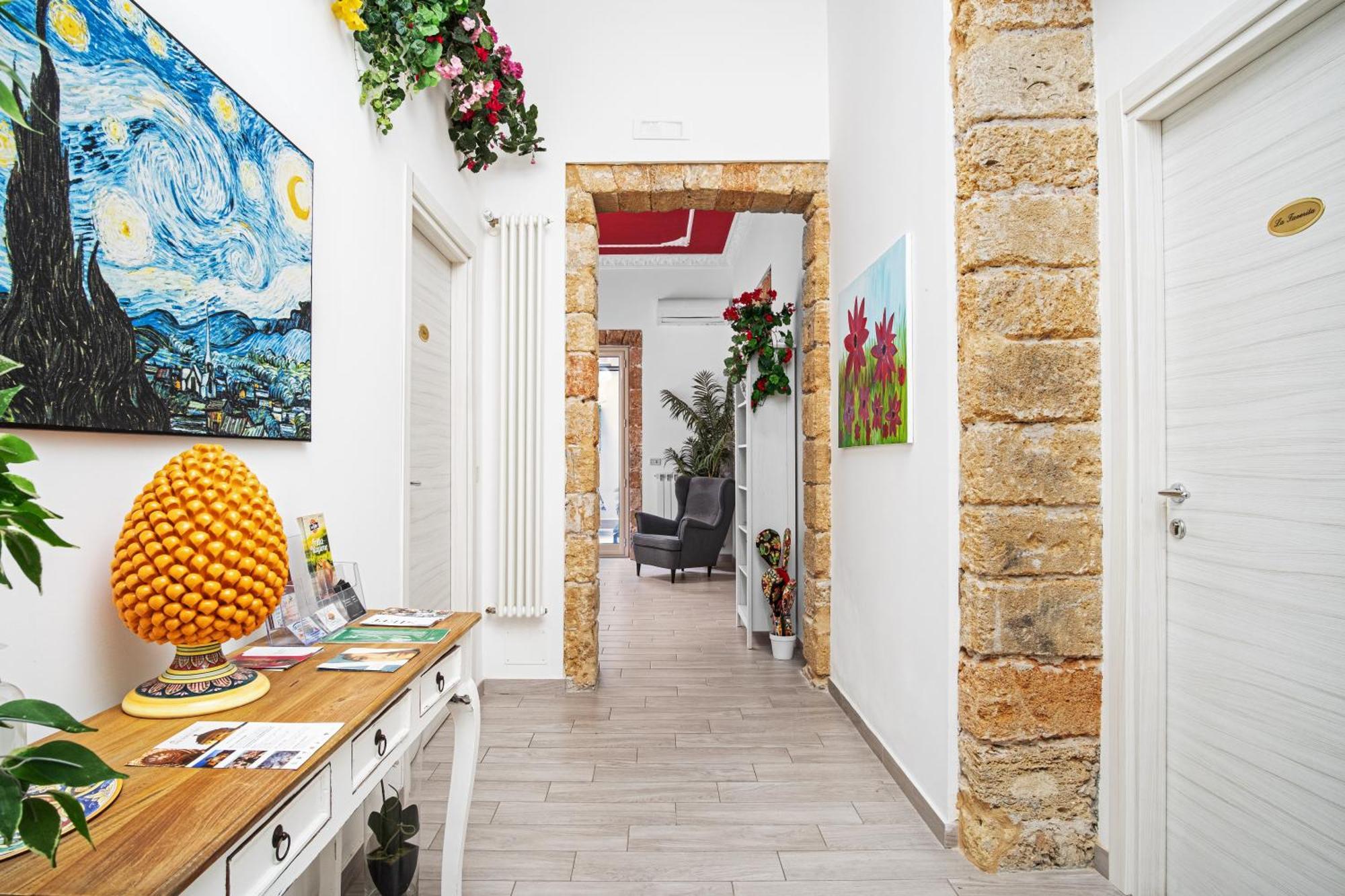 Garden House: And For Holidays 2* Palermo